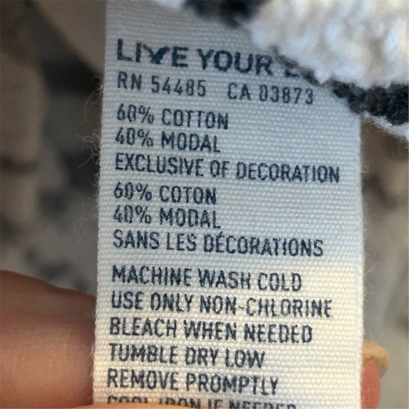 American Eagle Women's Floral Blouse Size L black and white - Picture 6 of 8